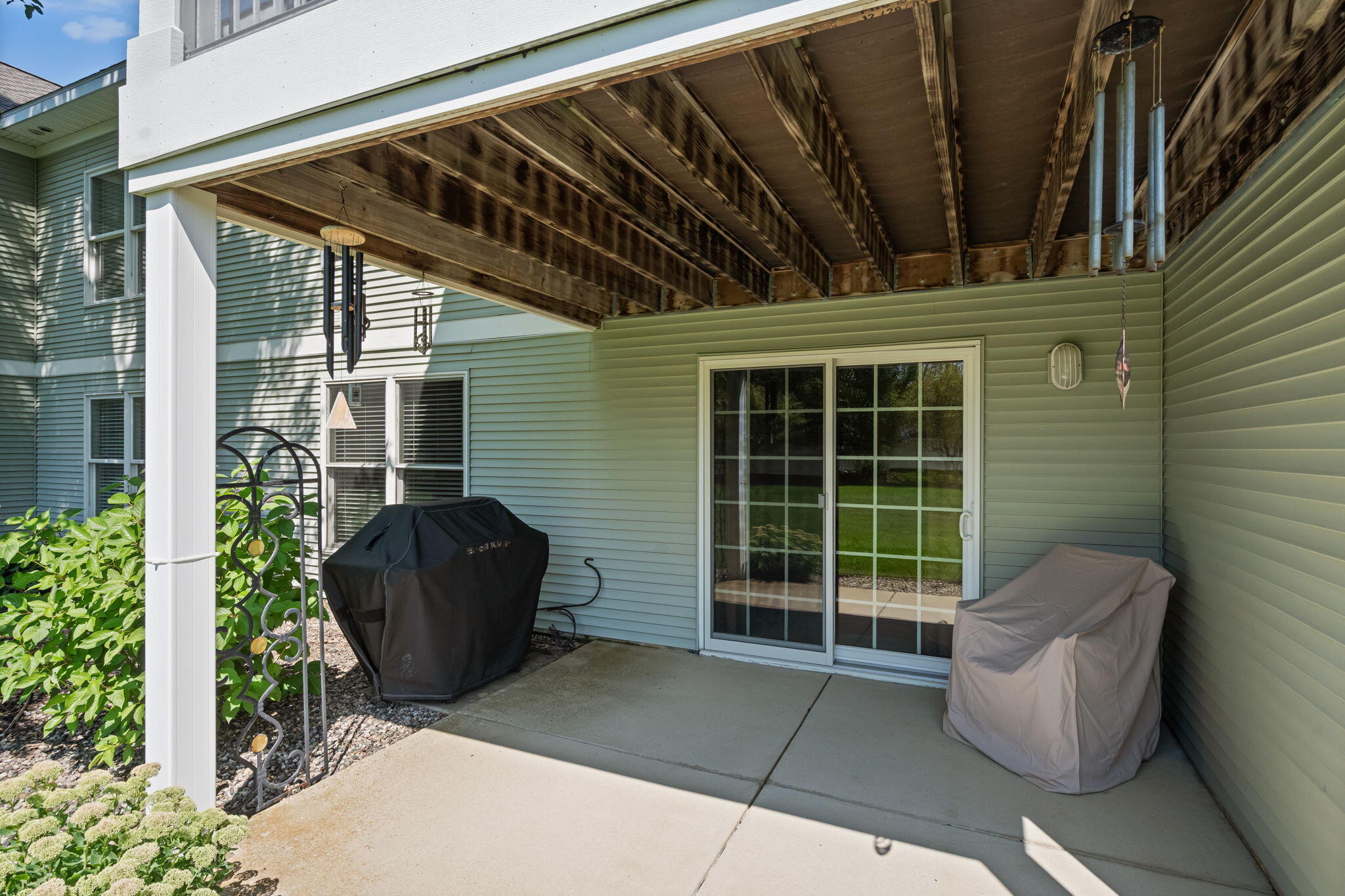 1687 S Trillium Circle Zeeland MI 49464