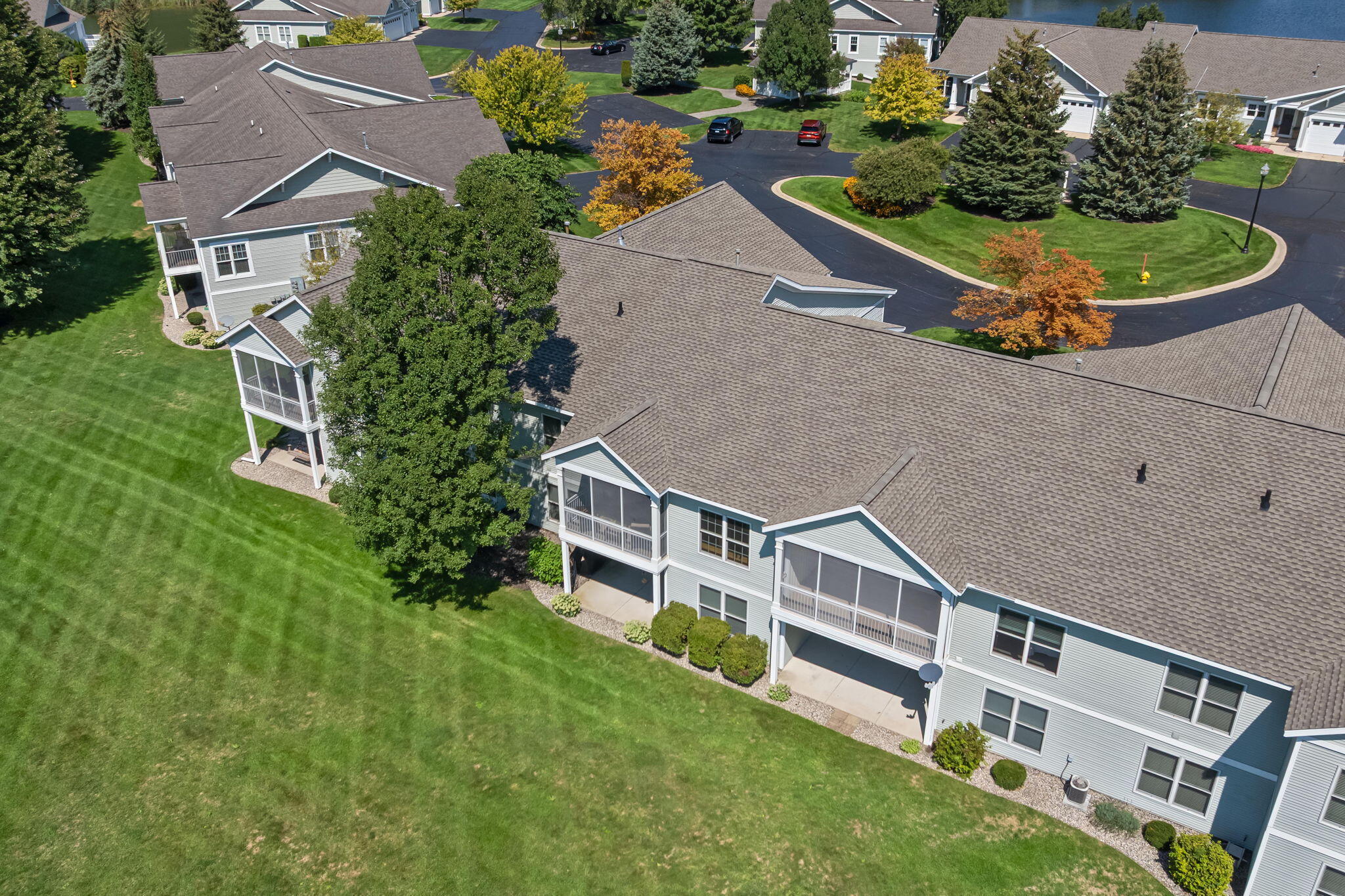 1687 S Trillium Circle Zeeland MI 49464