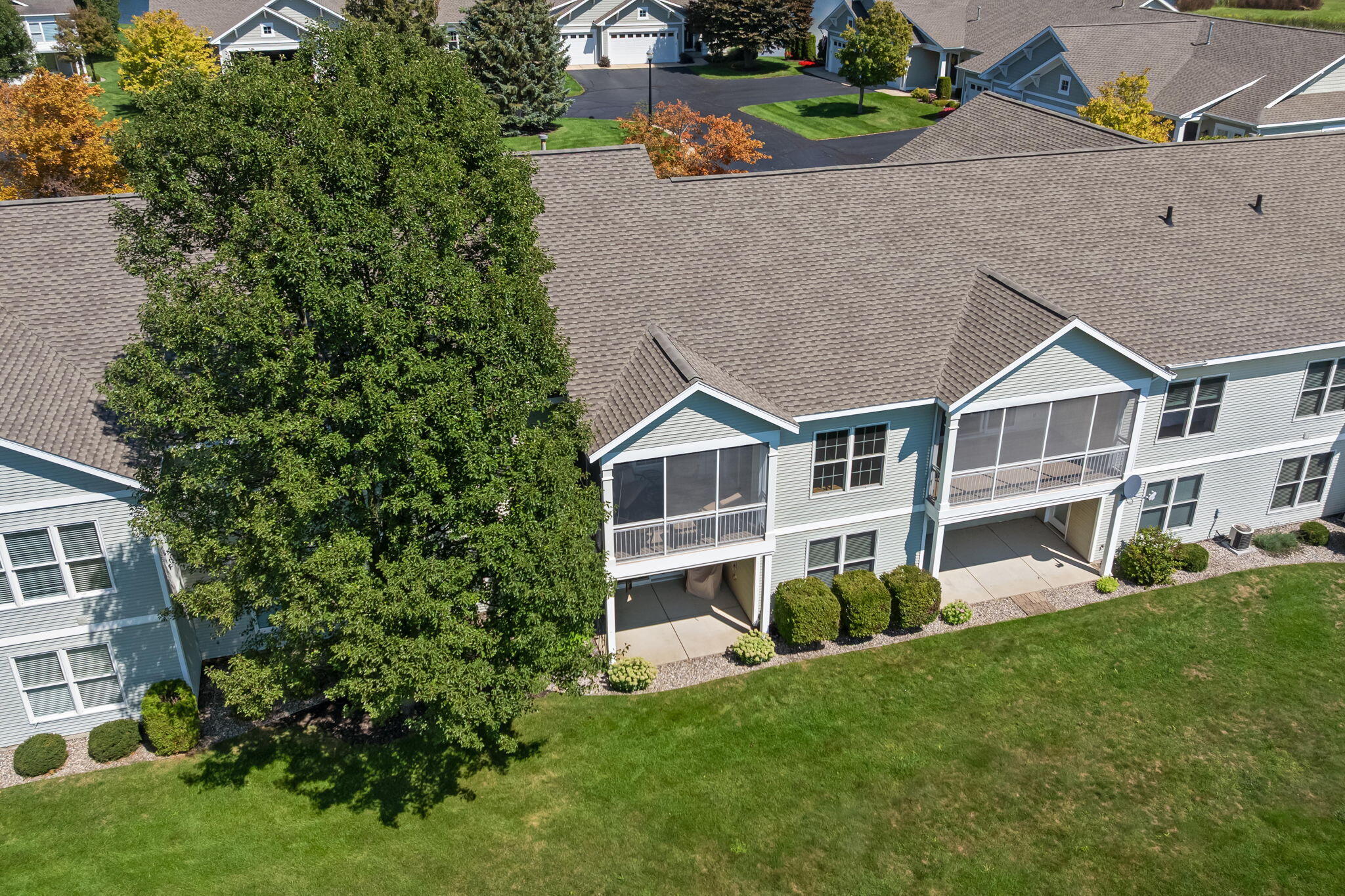 1687 S Trillium Circle Zeeland MI 49464