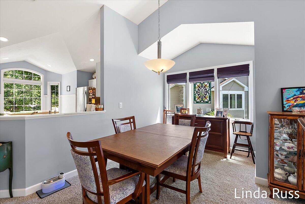 3912 Pemberton Drive SE Grand Rapids MI 49508