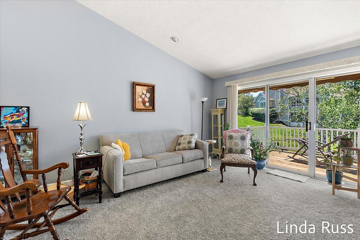 3912 Pemberton Drive SE Grand Rapids MI 49508