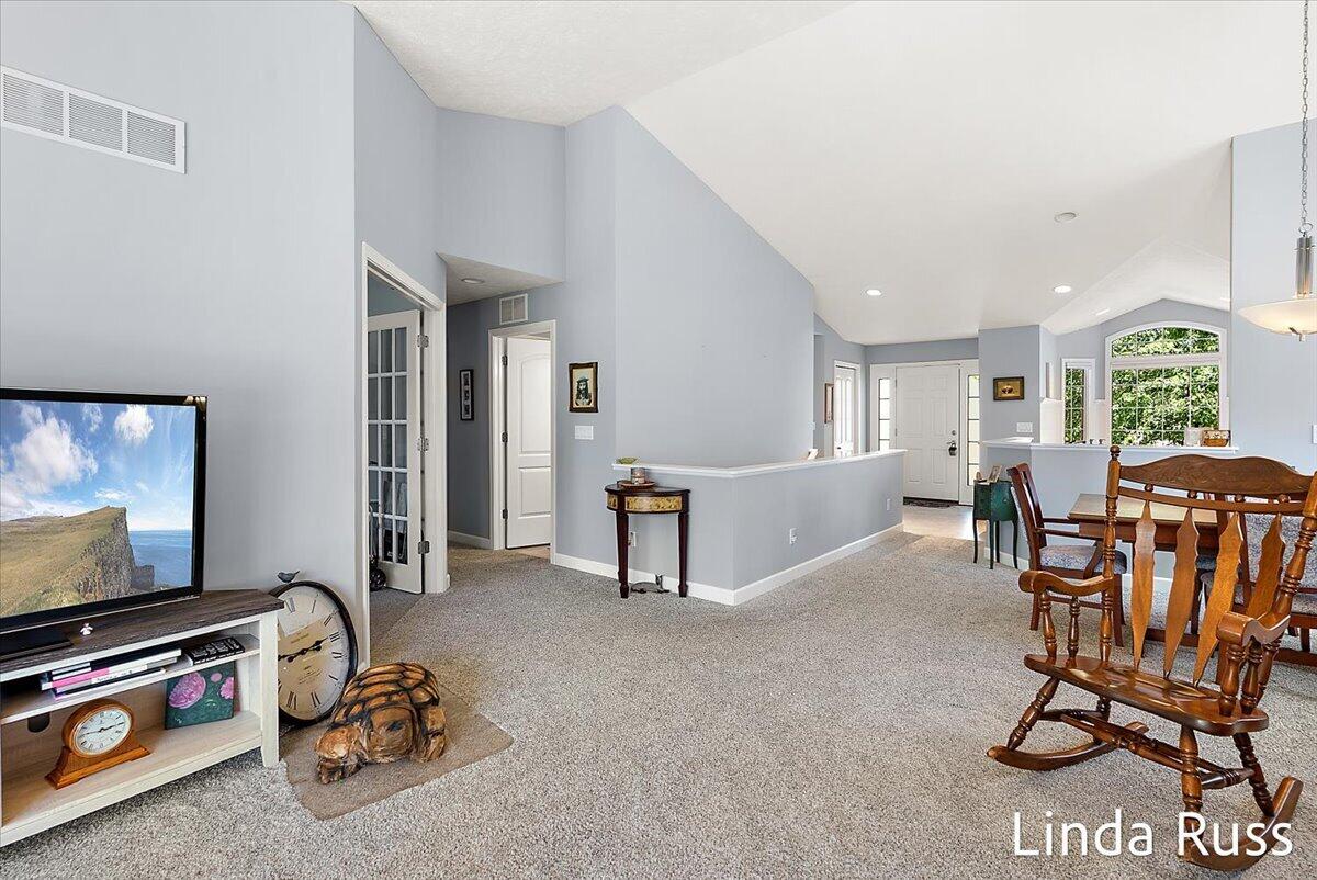 3912 Pemberton Drive SE Grand Rapids MI 49508