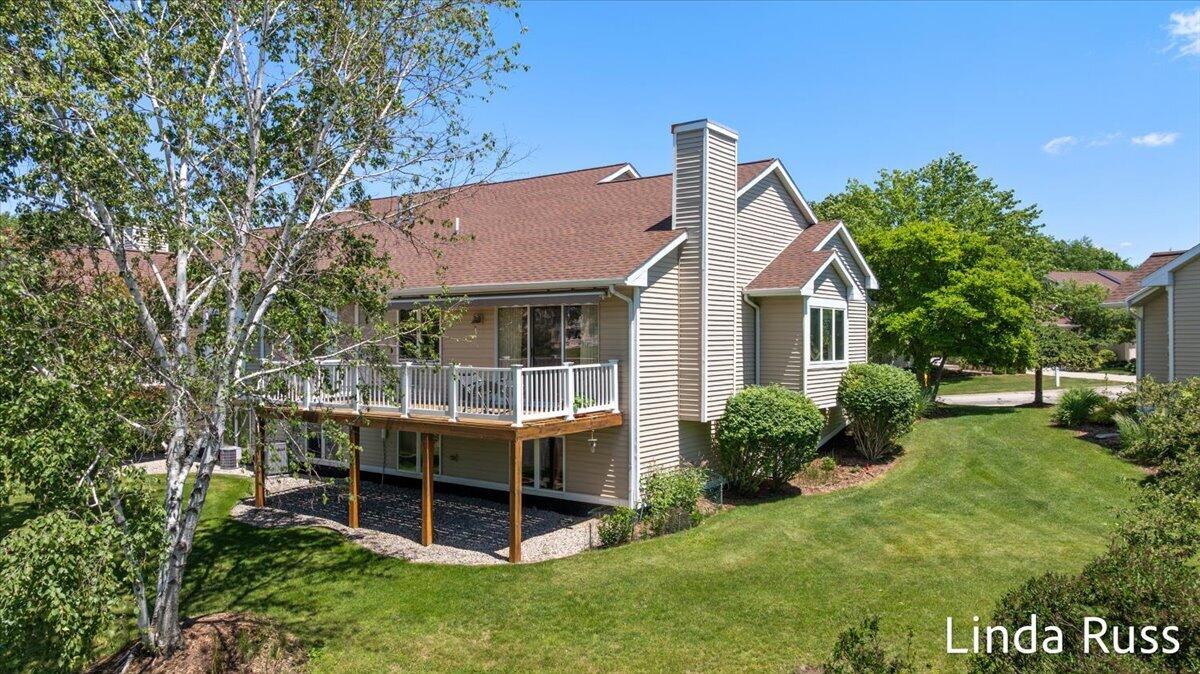 3912 Pemberton Drive SE Grand Rapids MI 49508
