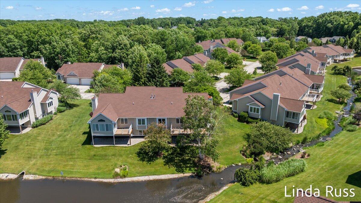 3912 Pemberton Drive SE Grand Rapids MI 49508