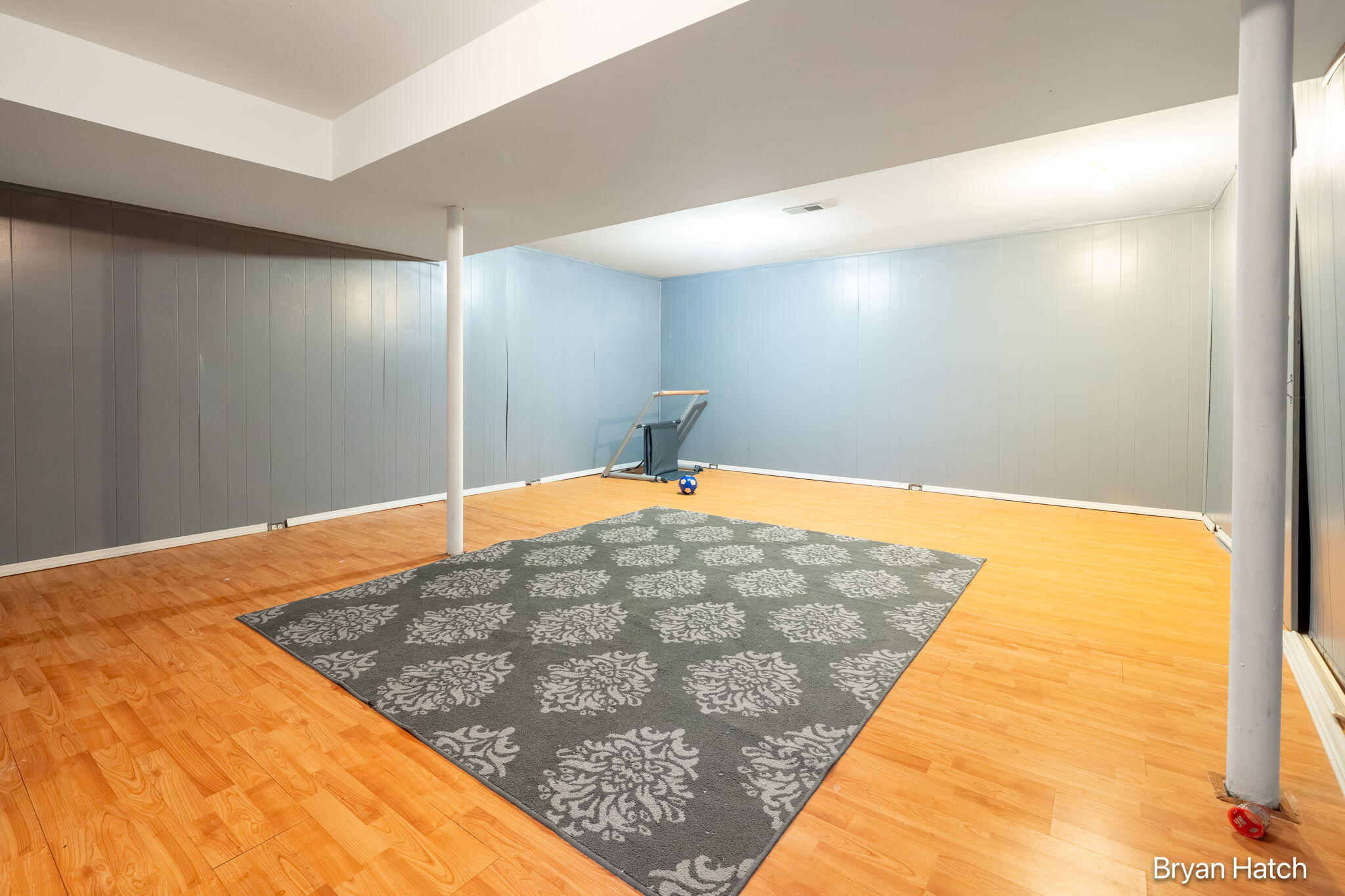 1457 N Saxony Drive SE Grand Rapids MI 49508