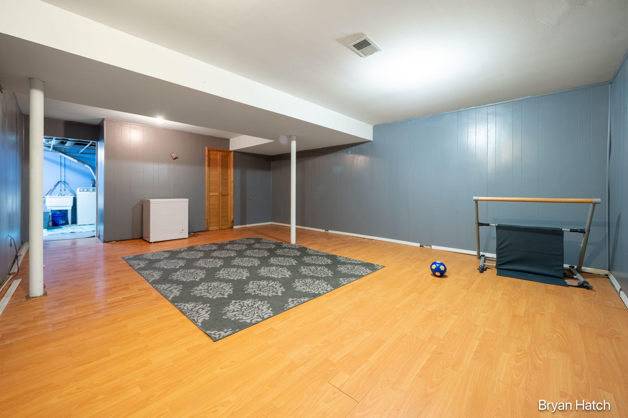 1457 N Saxony Drive SE Grand Rapids MI 49508
