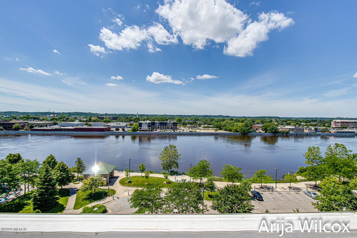 940 Monroe Avenue NW Grand Rapids MI 49503