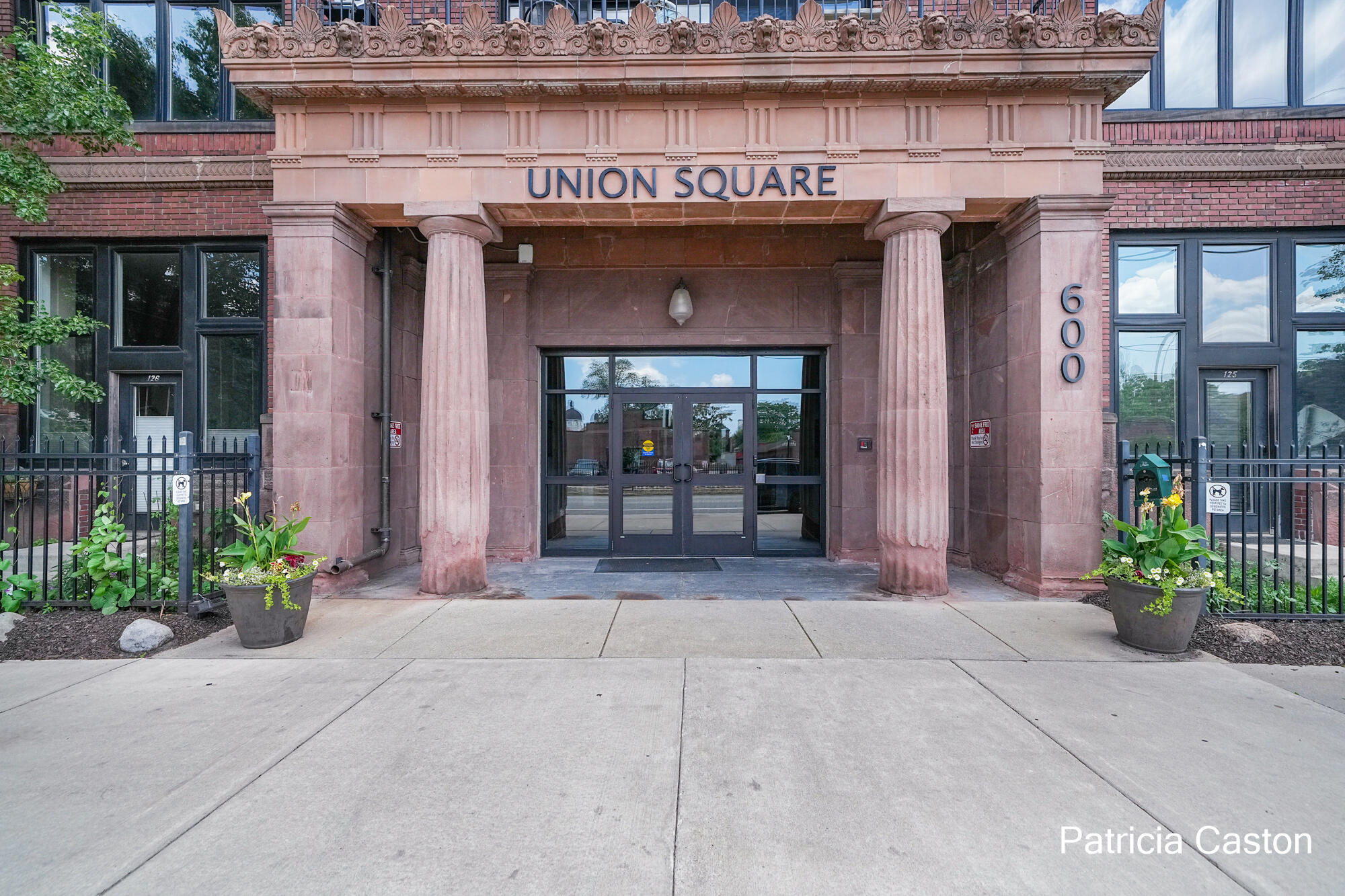 600 Broadway Avenue NW Grand Rapids MI 49504