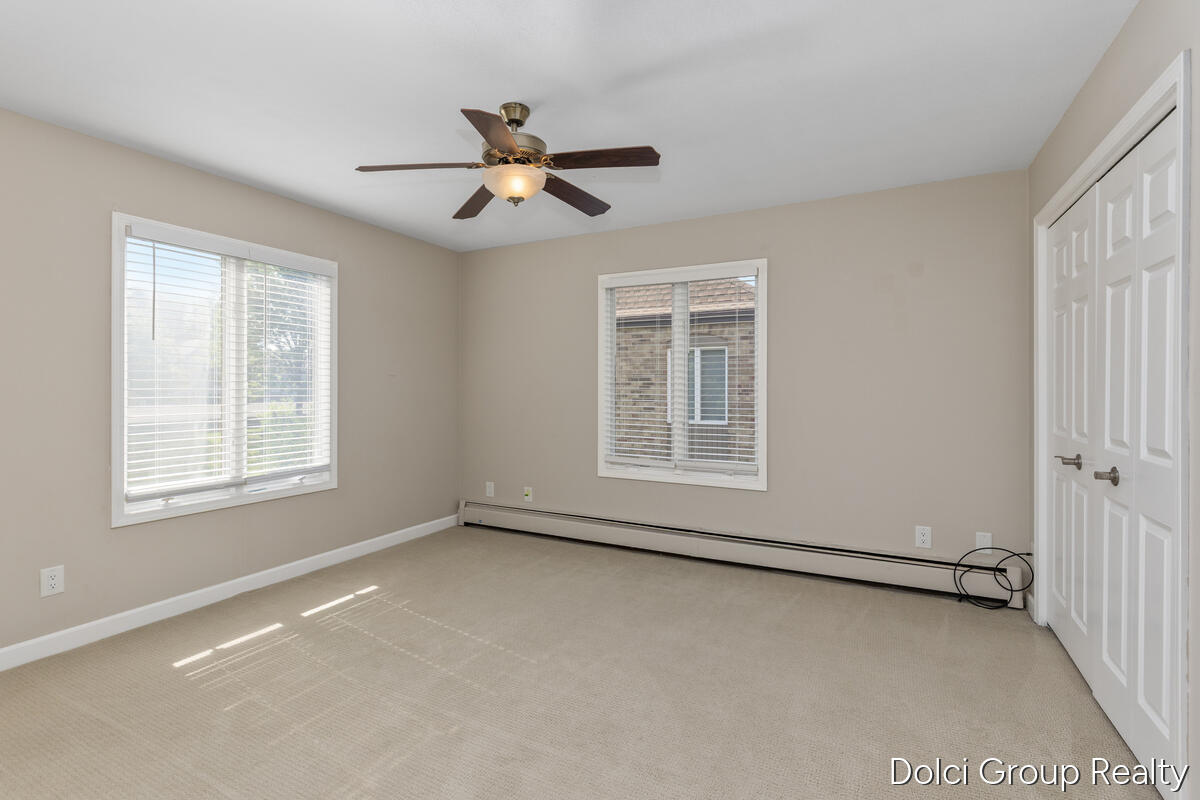 484 Barkwood Court NW Grand Rapids MI 49534