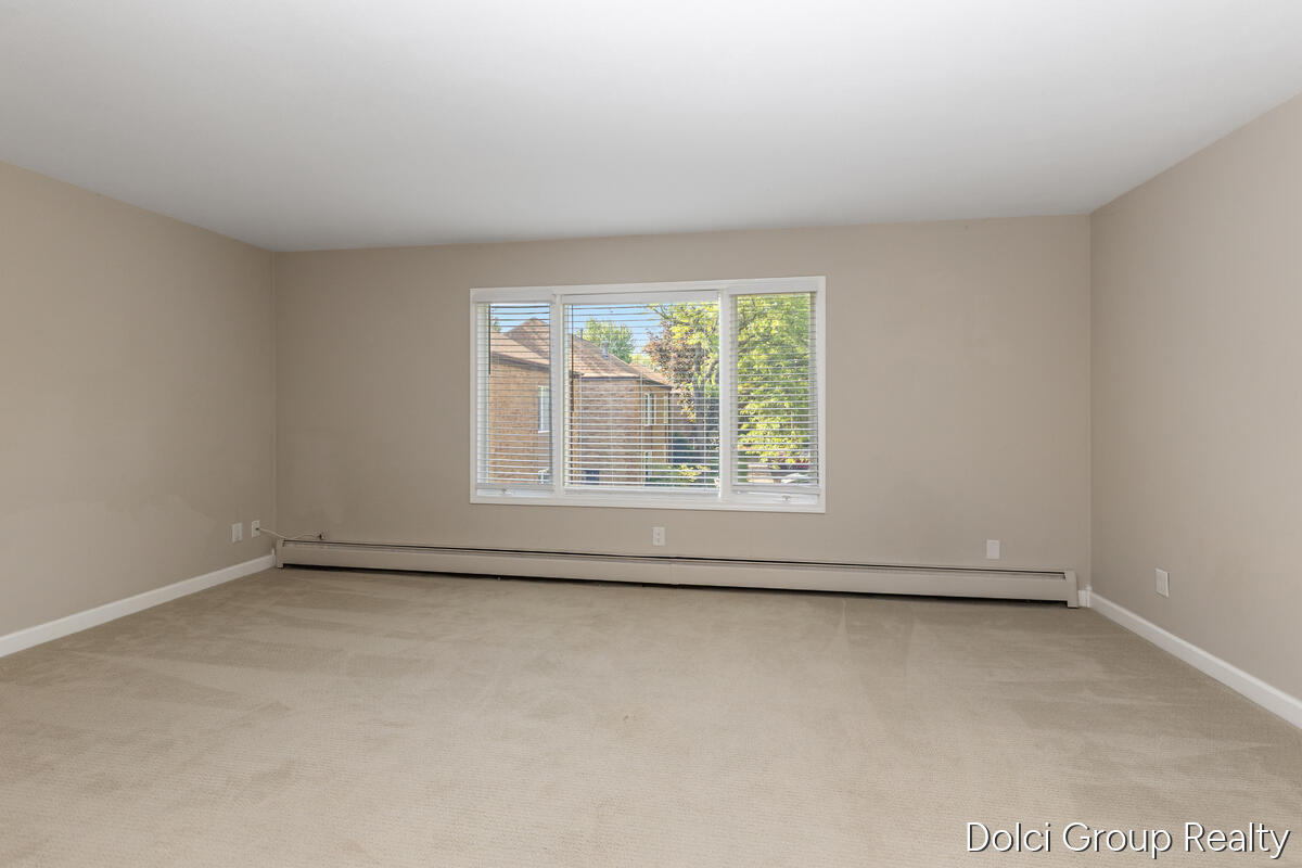 484 Barkwood Court NW Grand Rapids MI 49534
