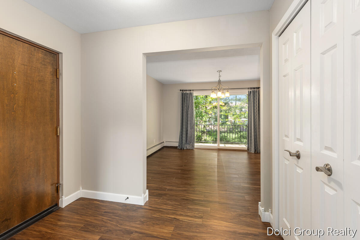 484 Barkwood Court NW Grand Rapids MI 49534