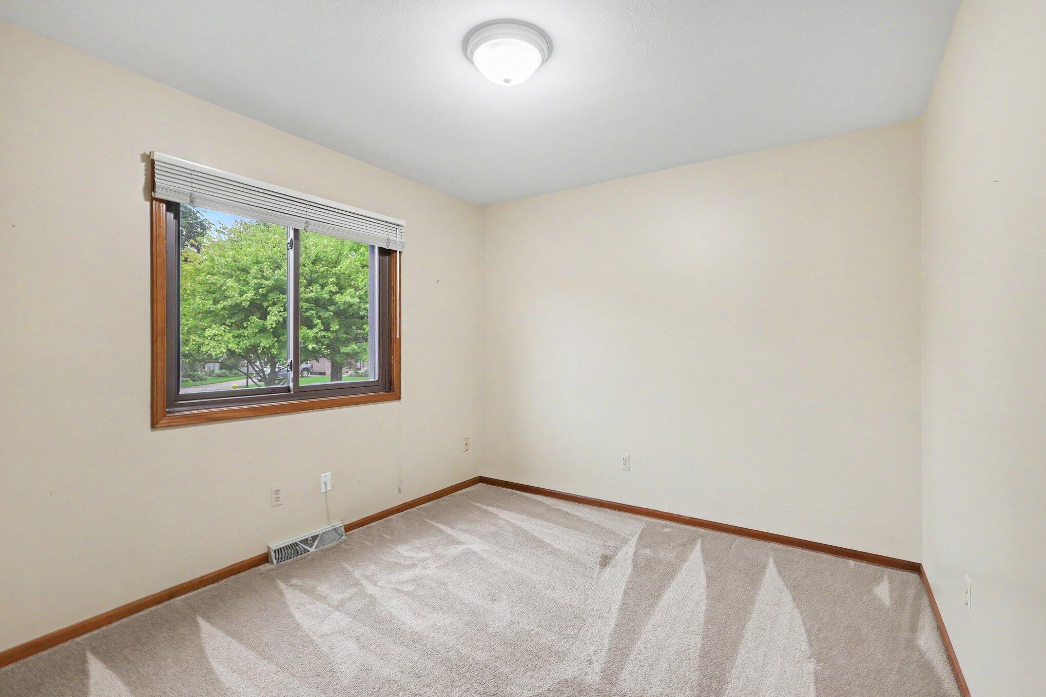 2130 Cranbrook Drive NE Grand Rapids MI 49505