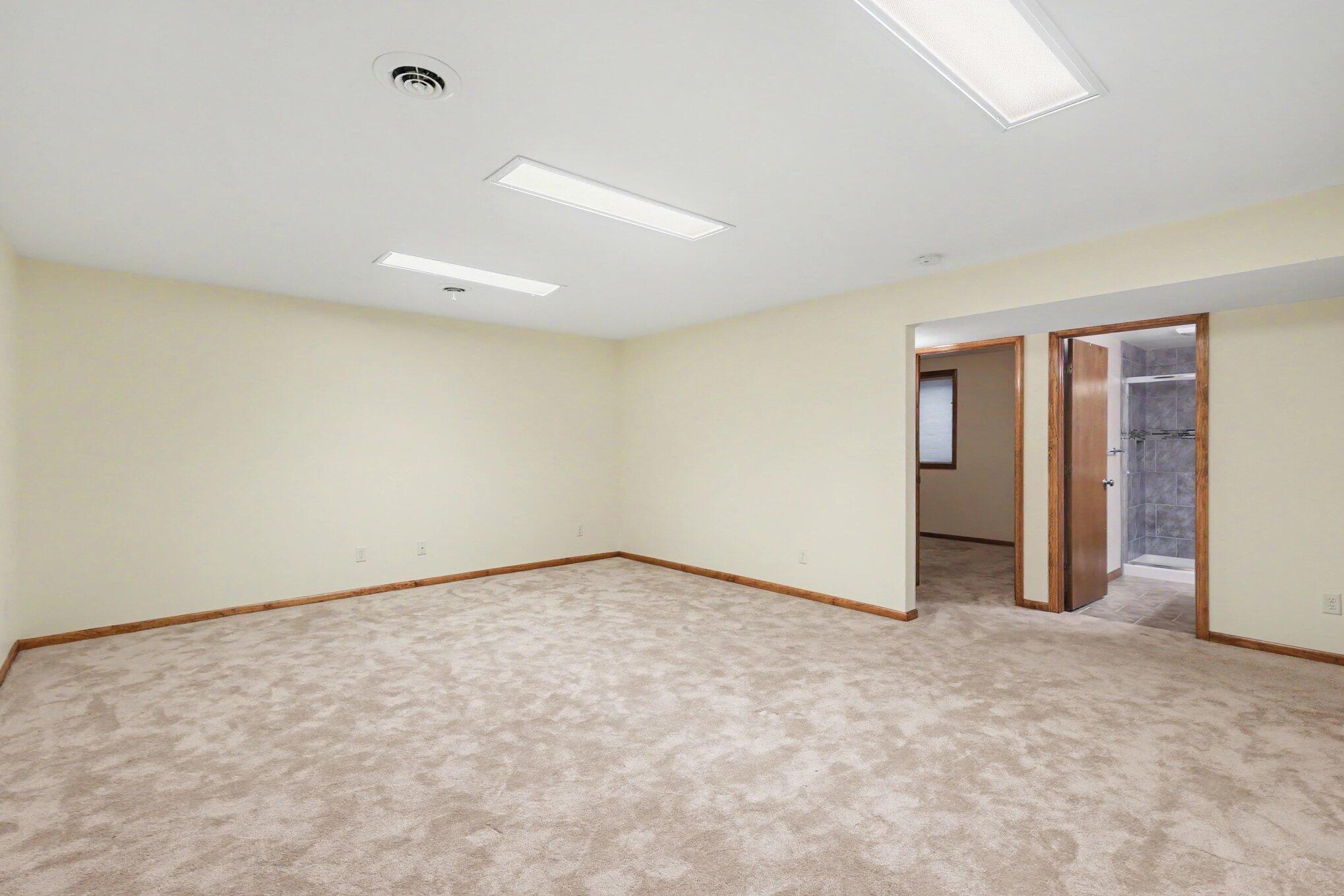 2130 Cranbrook Drive NE Grand Rapids MI 49505