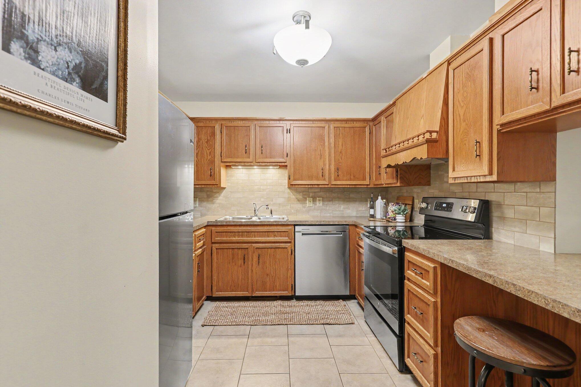 2130 Cranbrook Drive NE Grand Rapids MI 49505