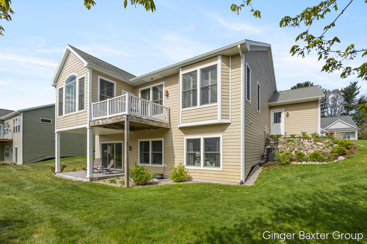 12519 Retreat Drive Grand Haven MI 49417