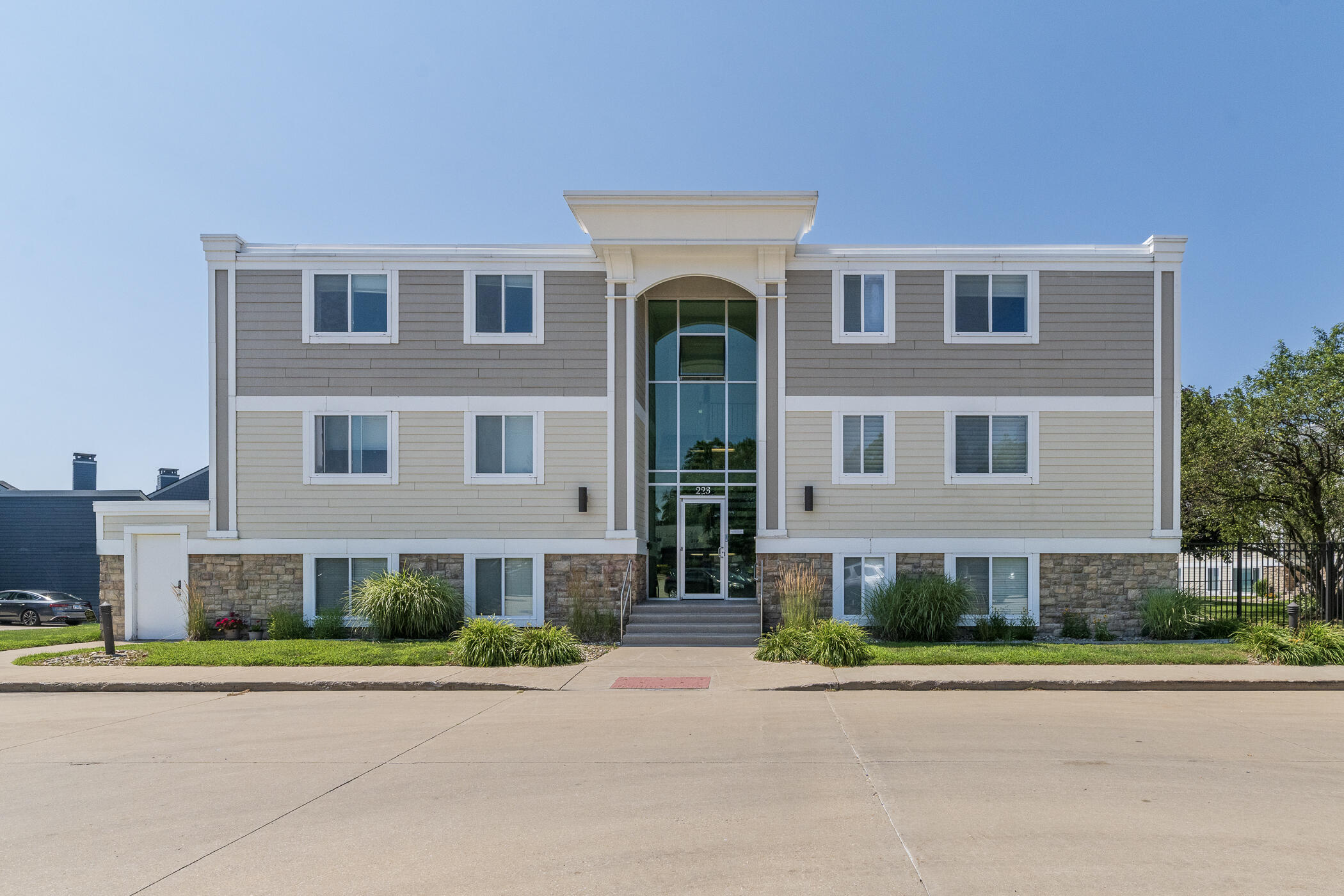 223 N Shore Drive South Haven MI 49090