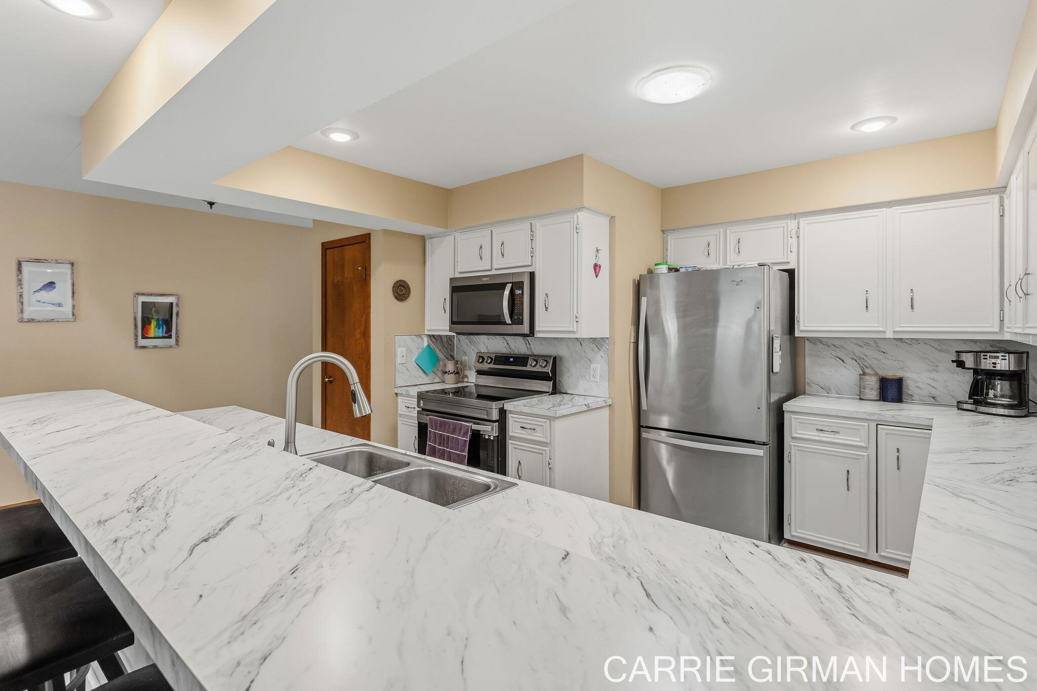 838 Brook Village Court Holland MI 49423