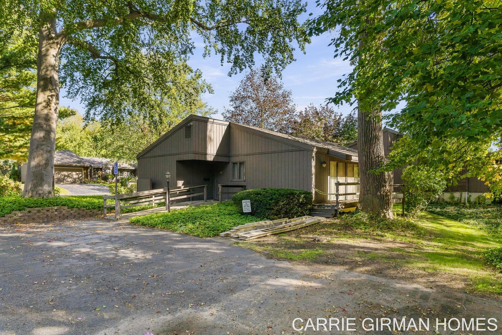 838 Brook Village Court Holland MI 49423