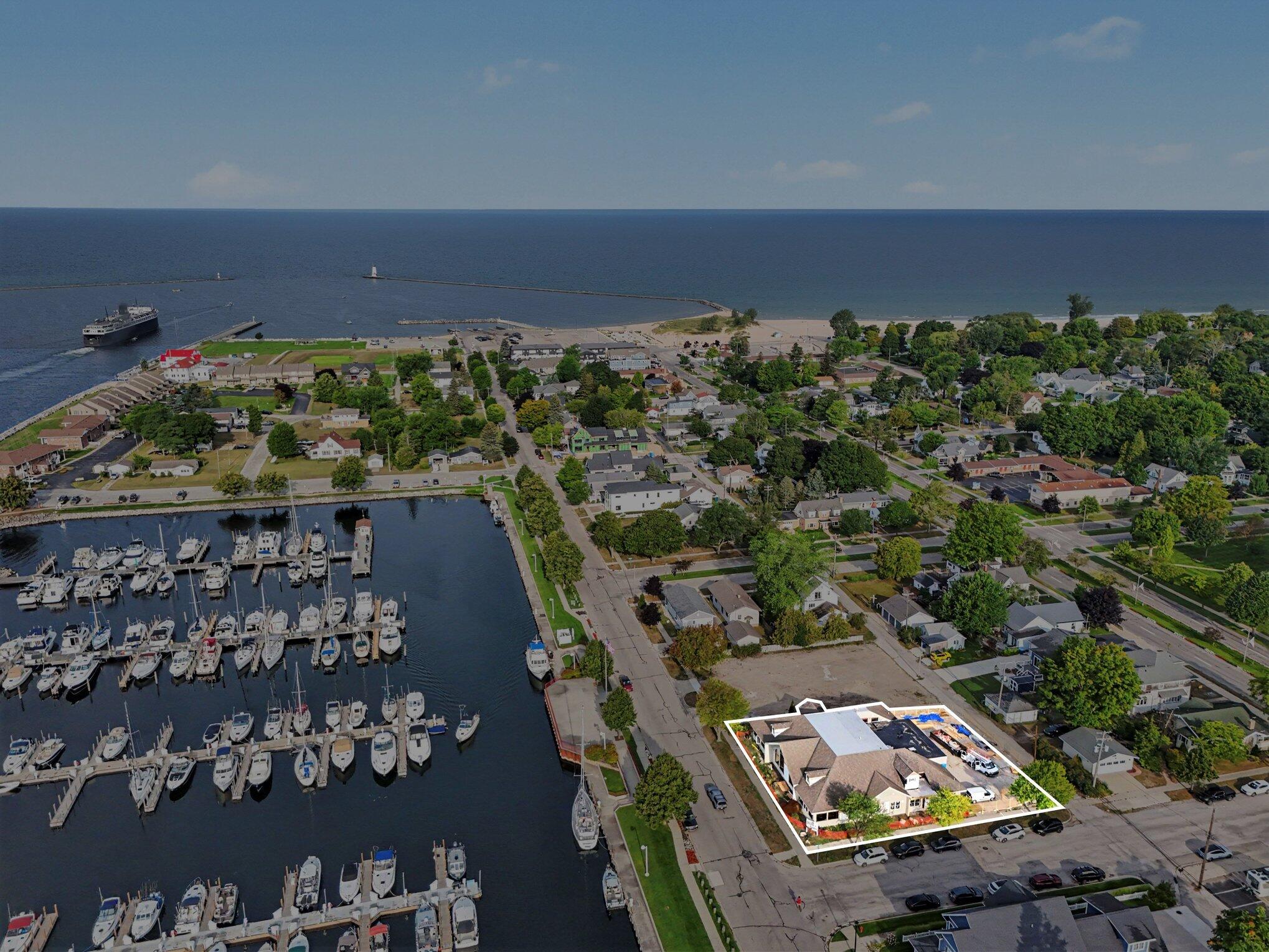 502 W Loomis Street Ludington MI 49431