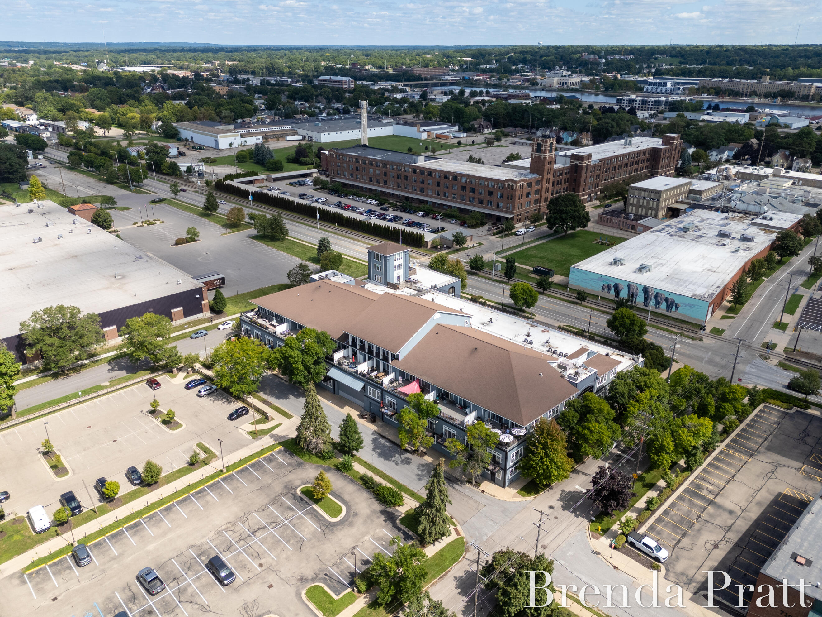 600 7th Street NW Grand Rapids MI 49504