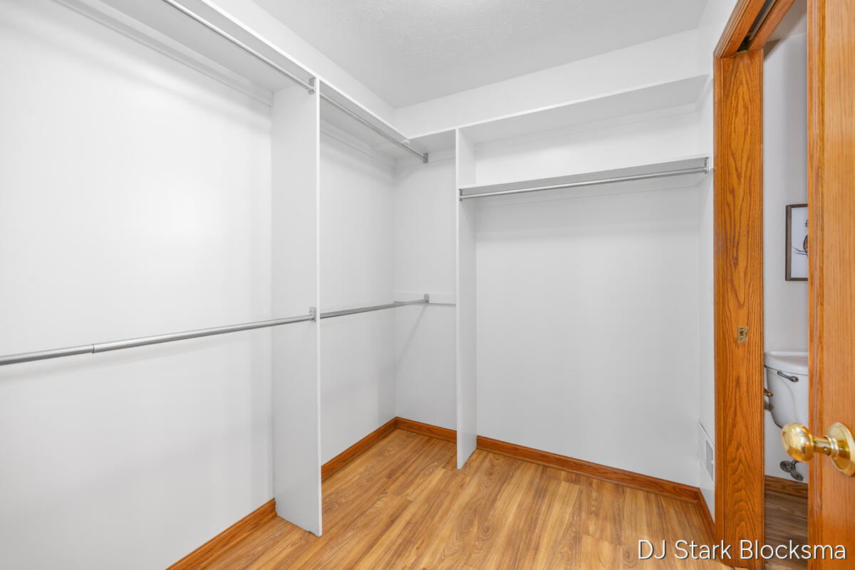 2038 Palmerton Court NE Grand Rapids MI 49505