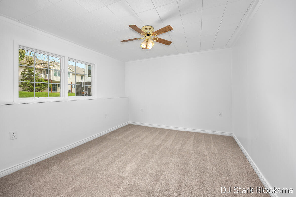 2038 Palmerton Court NE Grand Rapids MI 49505