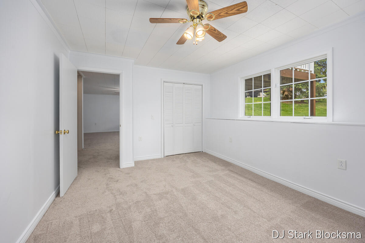 2038 Palmerton Court NE Grand Rapids MI 49505
