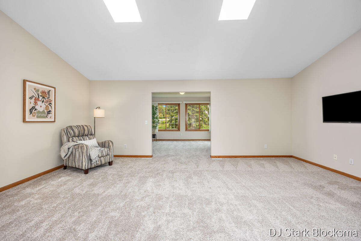 2038 Palmerton Court NE Grand Rapids MI 49505