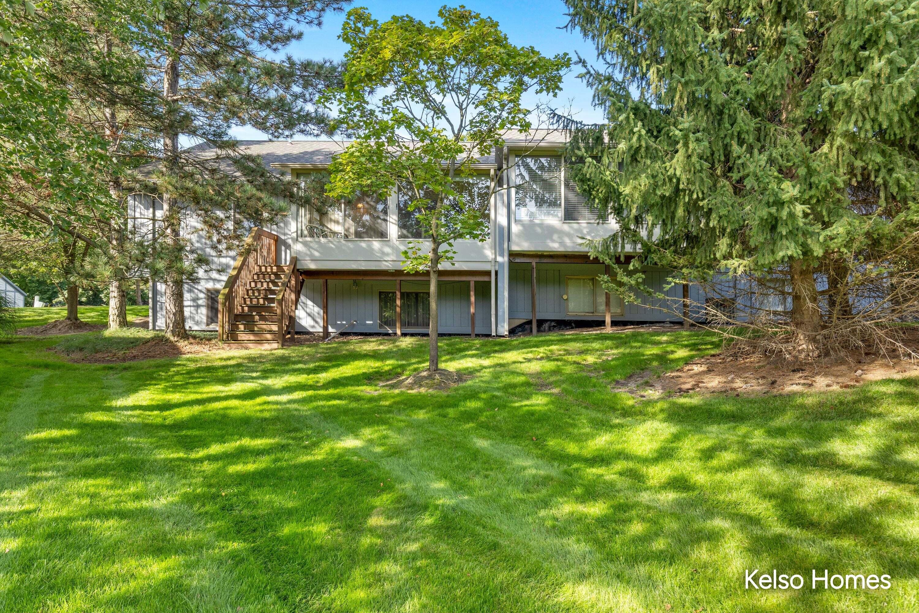 3007 Kay Drive SE Grand Rapids MI 49508