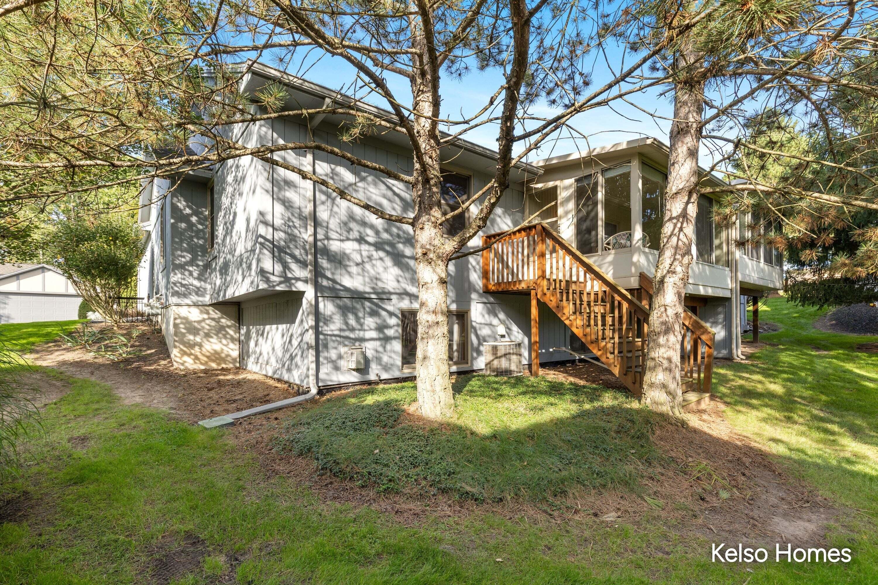 3007 Kay Drive SE Grand Rapids MI 49508