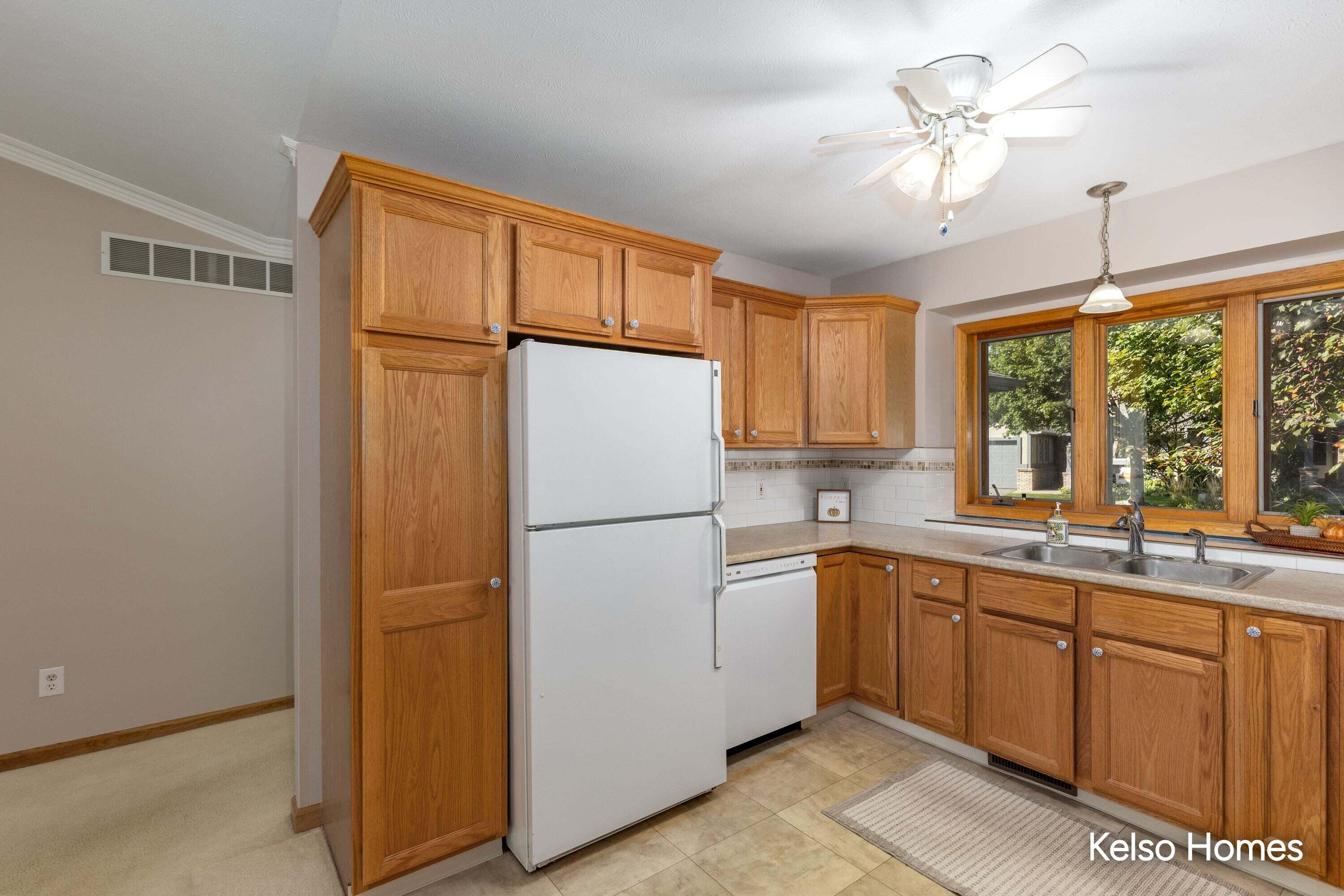 3007 Kay Drive SE Grand Rapids MI 49508