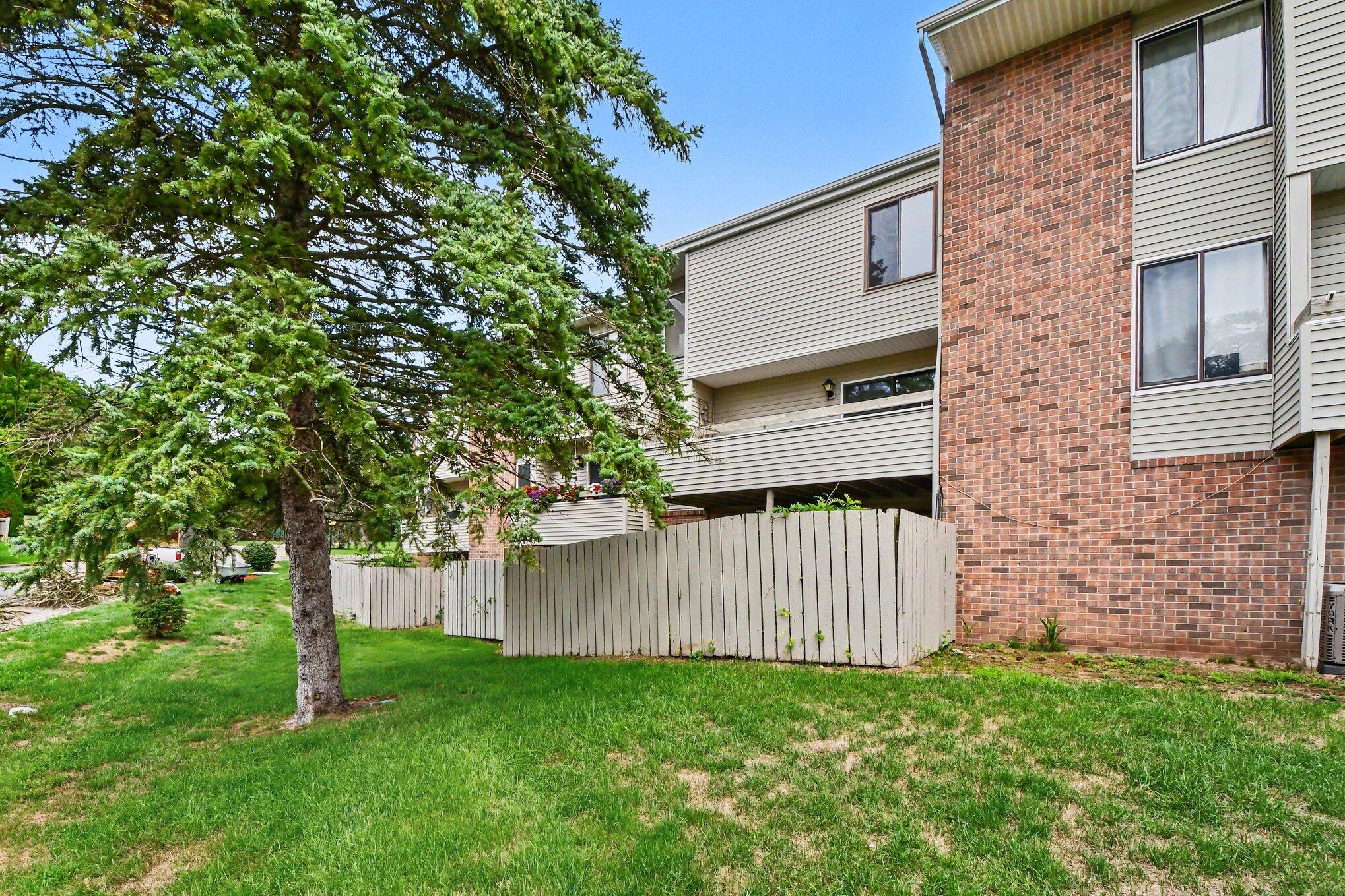 6254 Architrave Drive SE Grand Rapids MI 49546