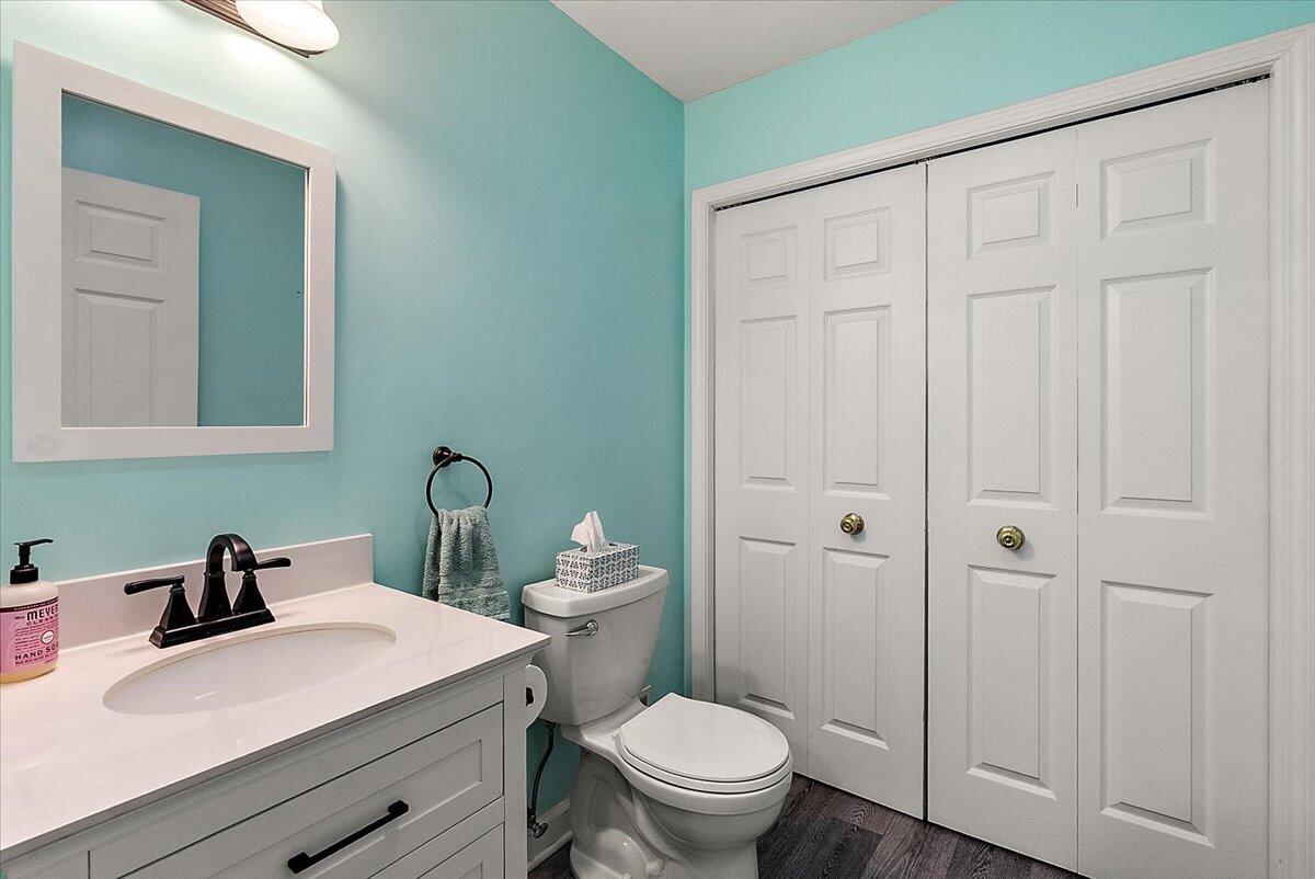 11382 E Lake Drive Holland MI 49424
