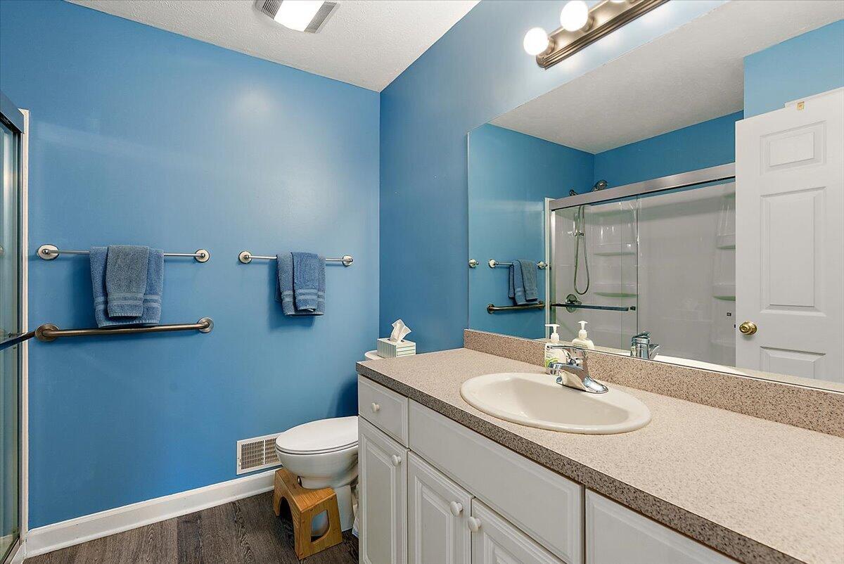11382 E Lake Drive Holland MI 49424