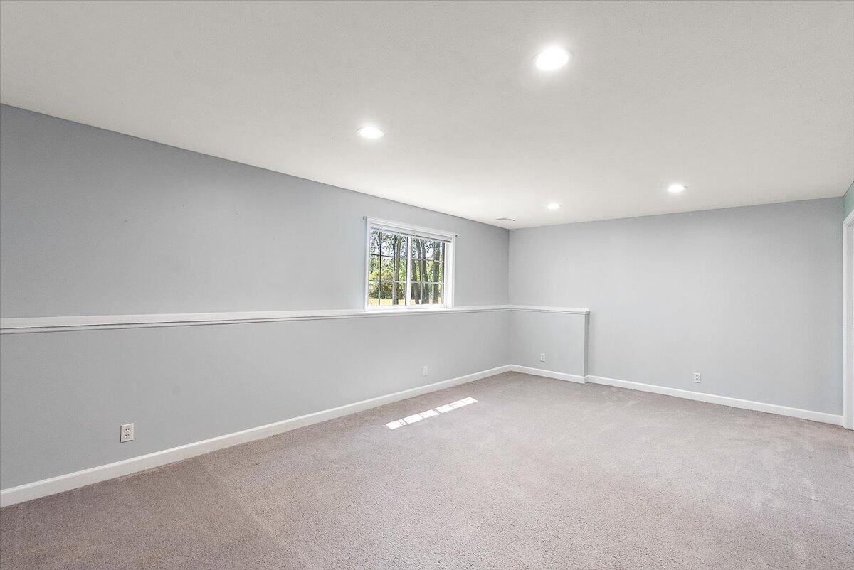 11382 E Lake Drive Holland MI 49424