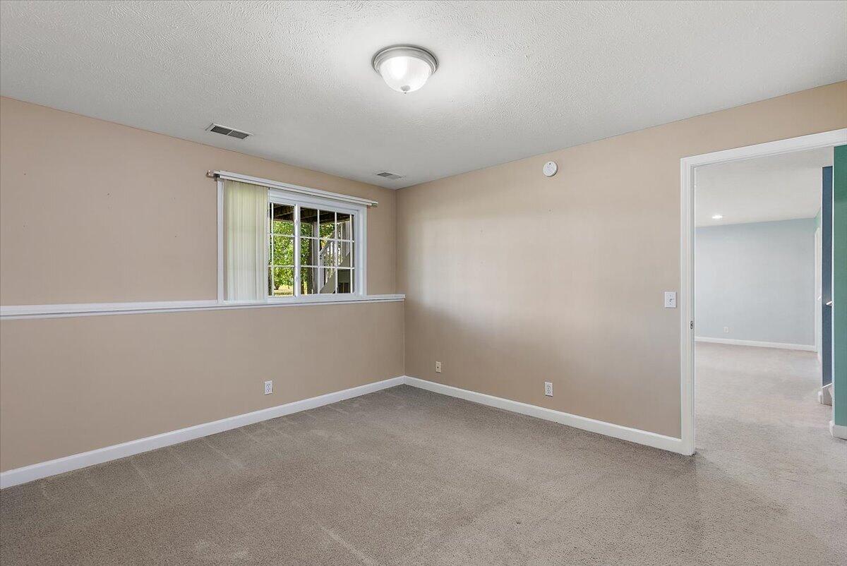 11382 E Lake Drive Holland MI 49424