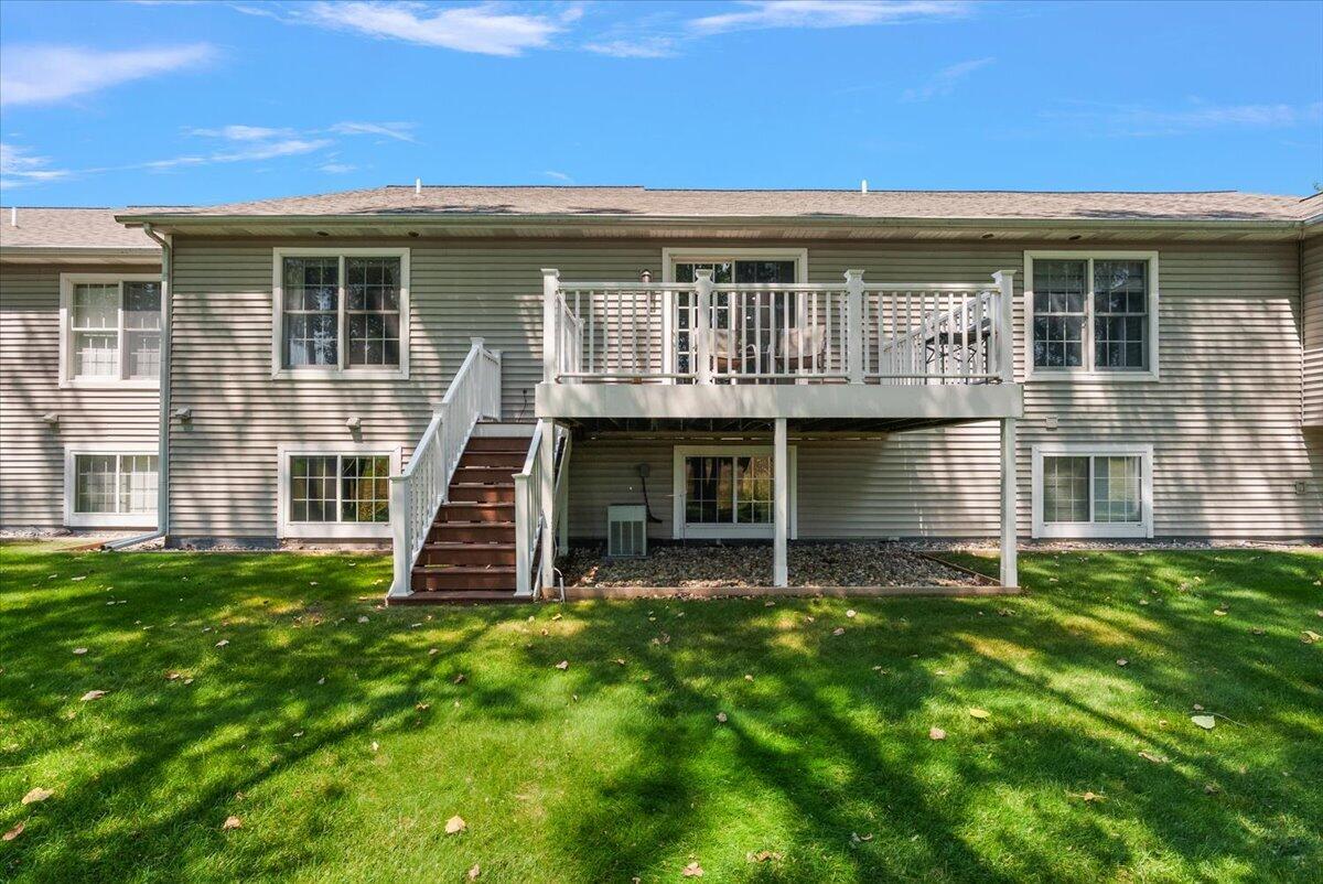 11382 E Lake Drive Holland MI 49424