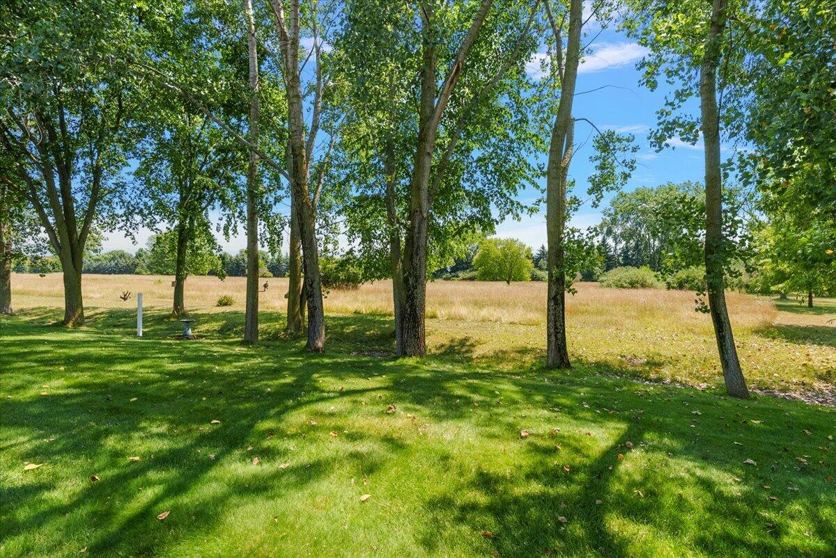 11382 E Lake Drive Holland MI 49424