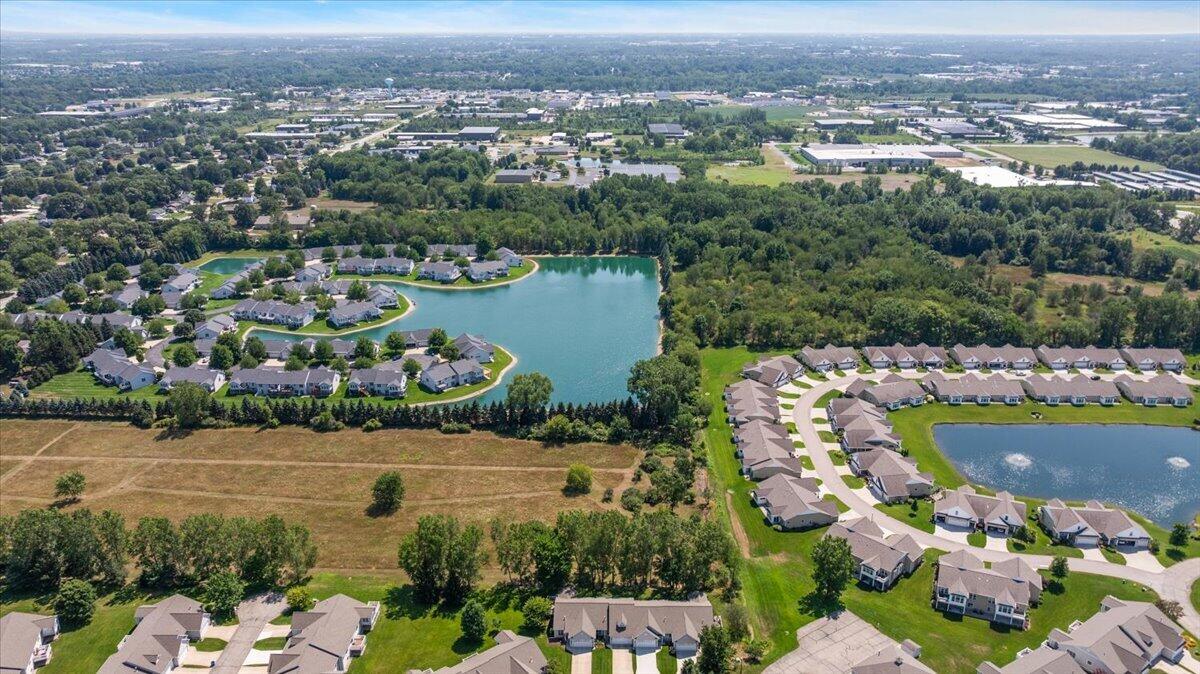 11382 E Lake Drive Holland MI 49424