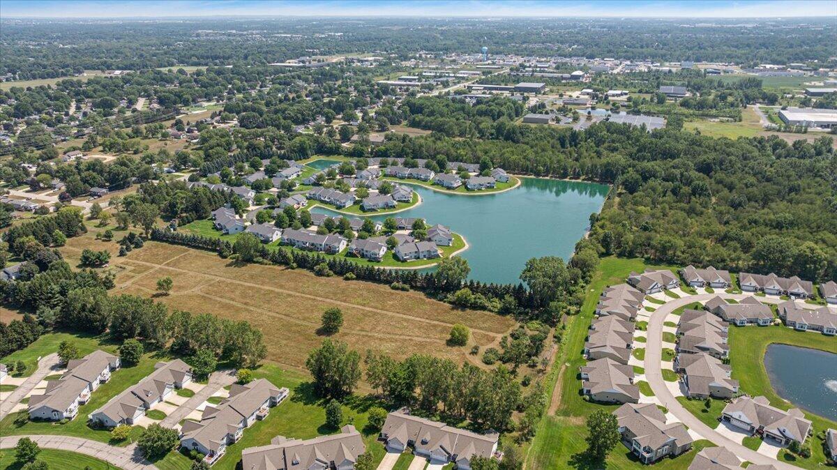 11382 E Lake Drive Holland MI 49424