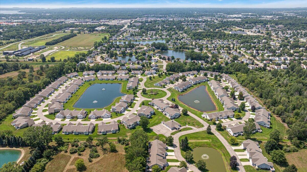 11382 E Lake Drive Holland MI 49424