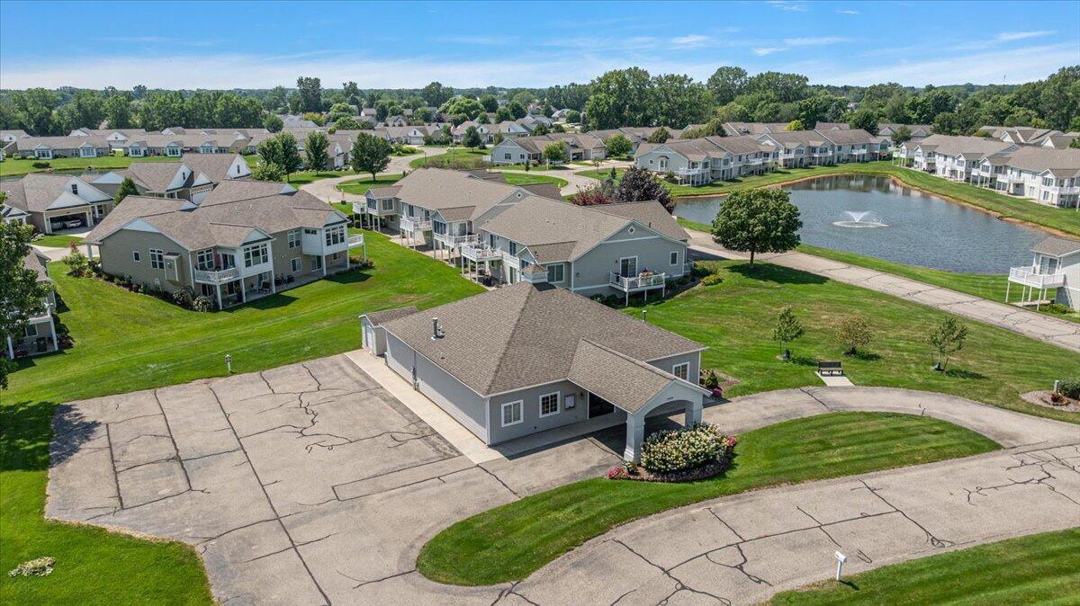 11382 E Lake Drive Holland MI 49424