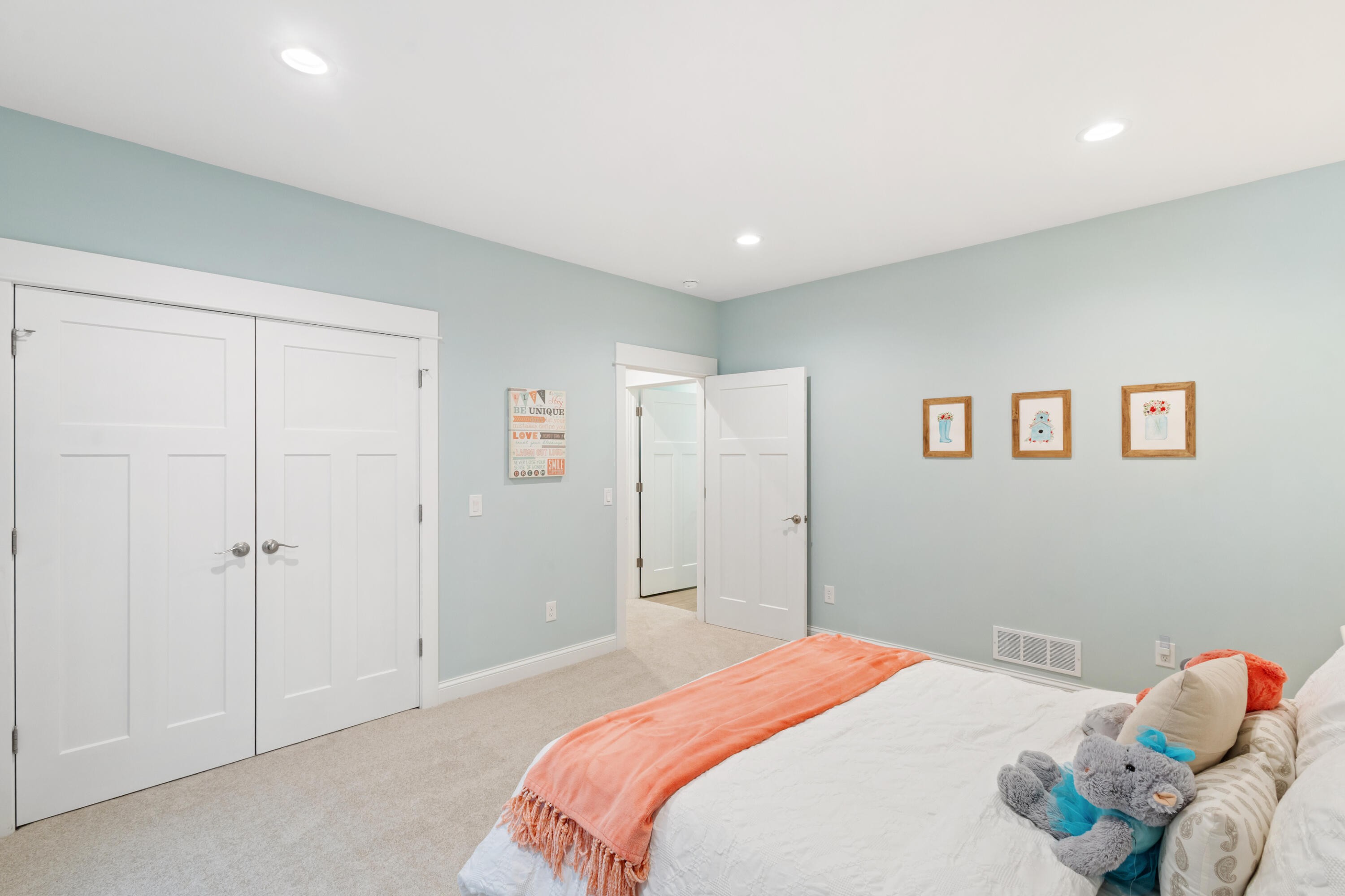 8202 Coneflower Cove Kalamazoo MI 49009