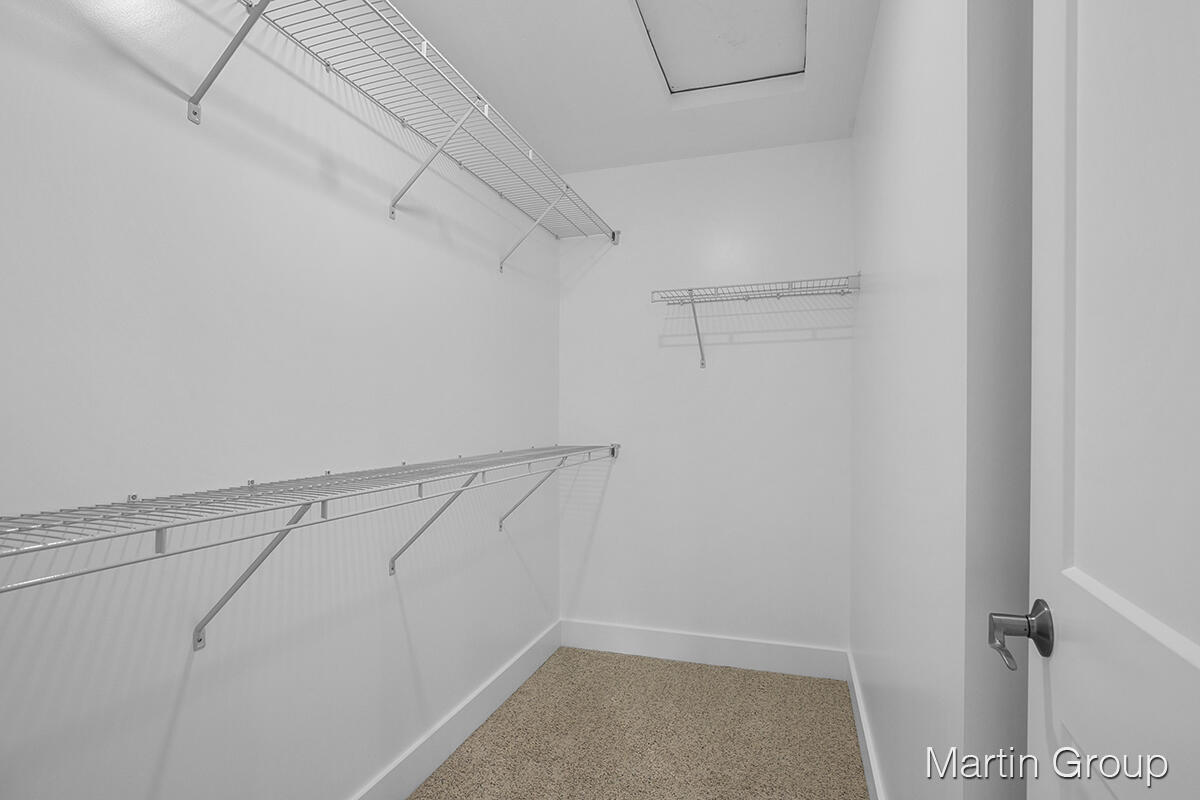 2242 Watertown Way NE Grand Rapids MI 49505