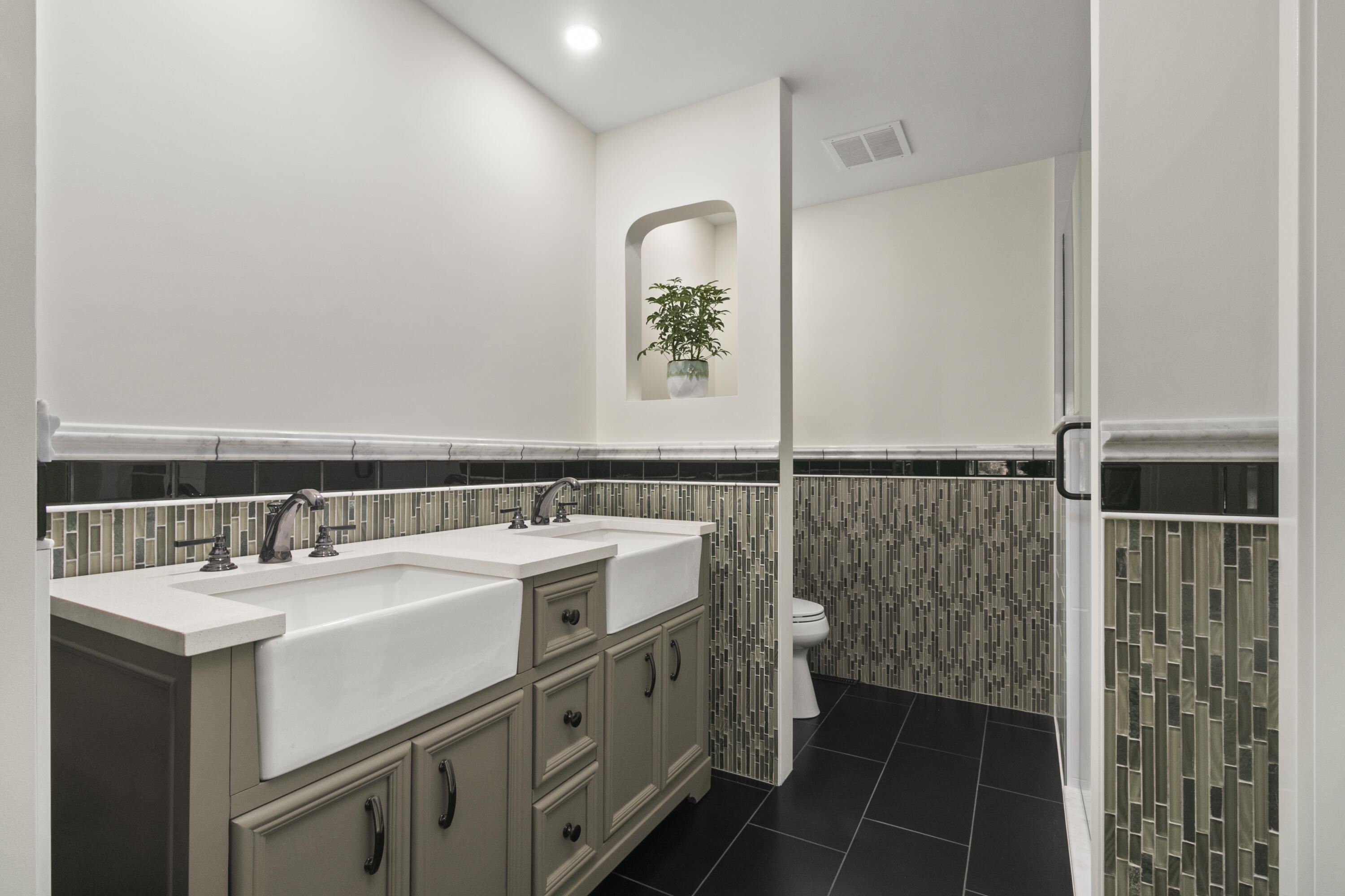 4217 Walnut Hills Lane SE Grand Rapids MI 49512