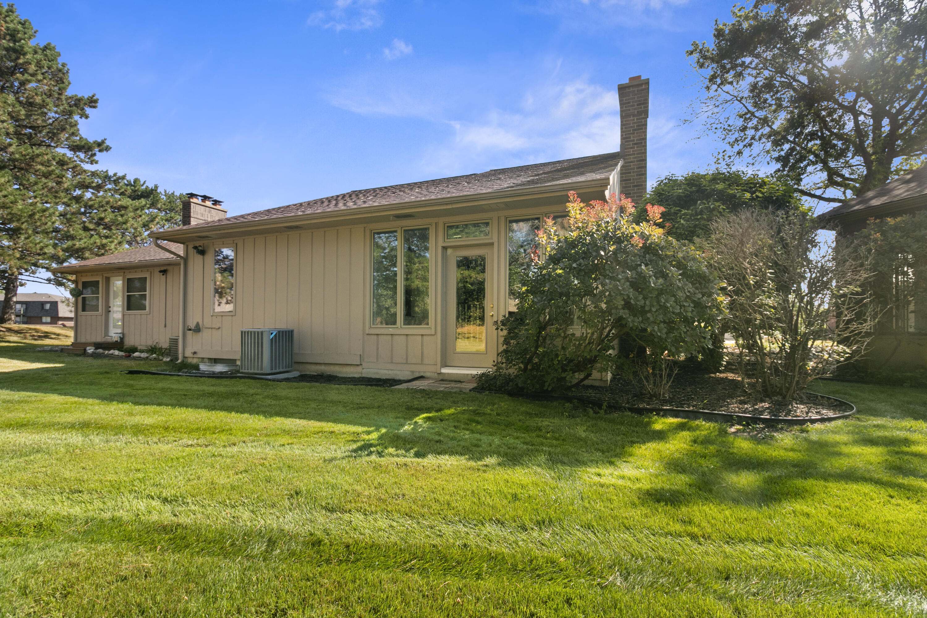 4217 Walnut Hills Lane SE Grand Rapids MI 49512