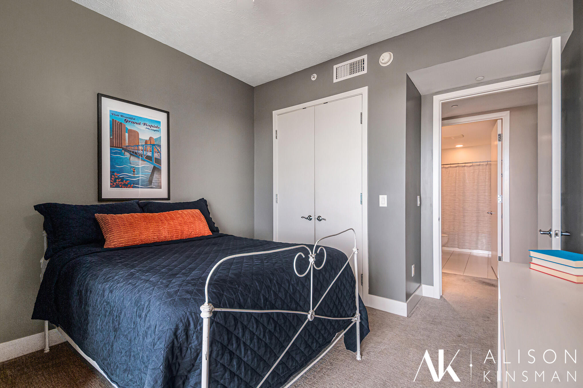 335 Bridge Street NW Grand Rapids MI 49504
