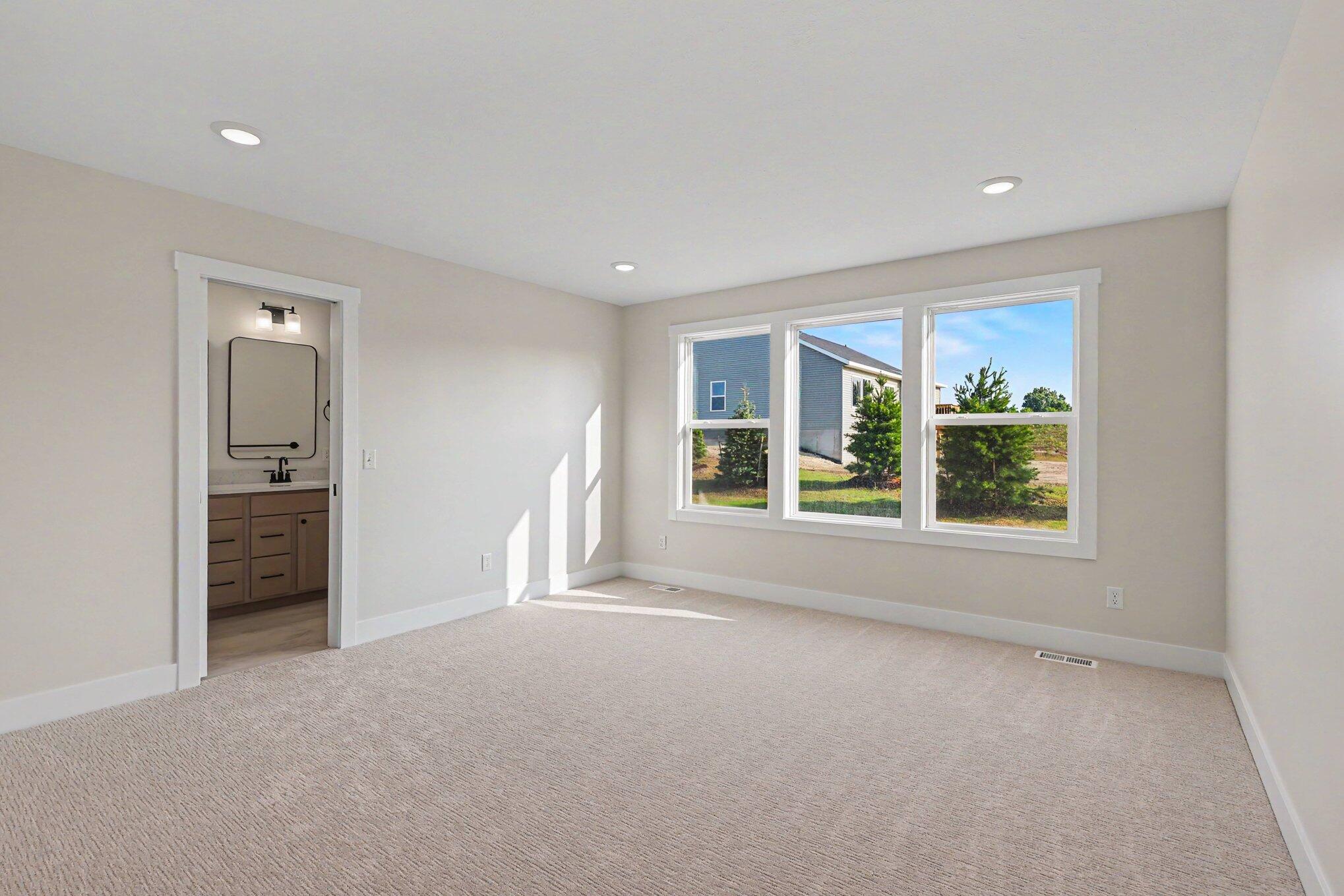 6595 Bellflower Drive Zeeland MI 49464