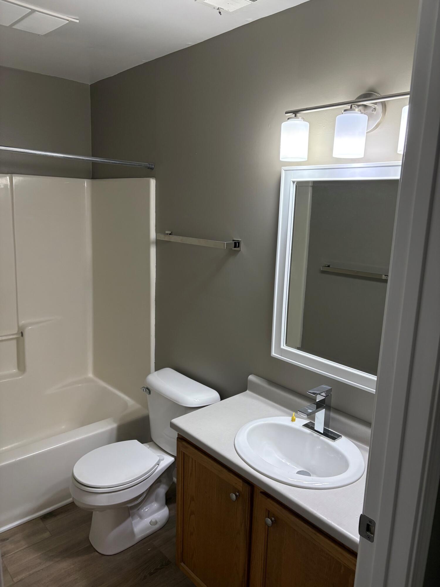 219 Hunters Lane NE Rockford MI 49341