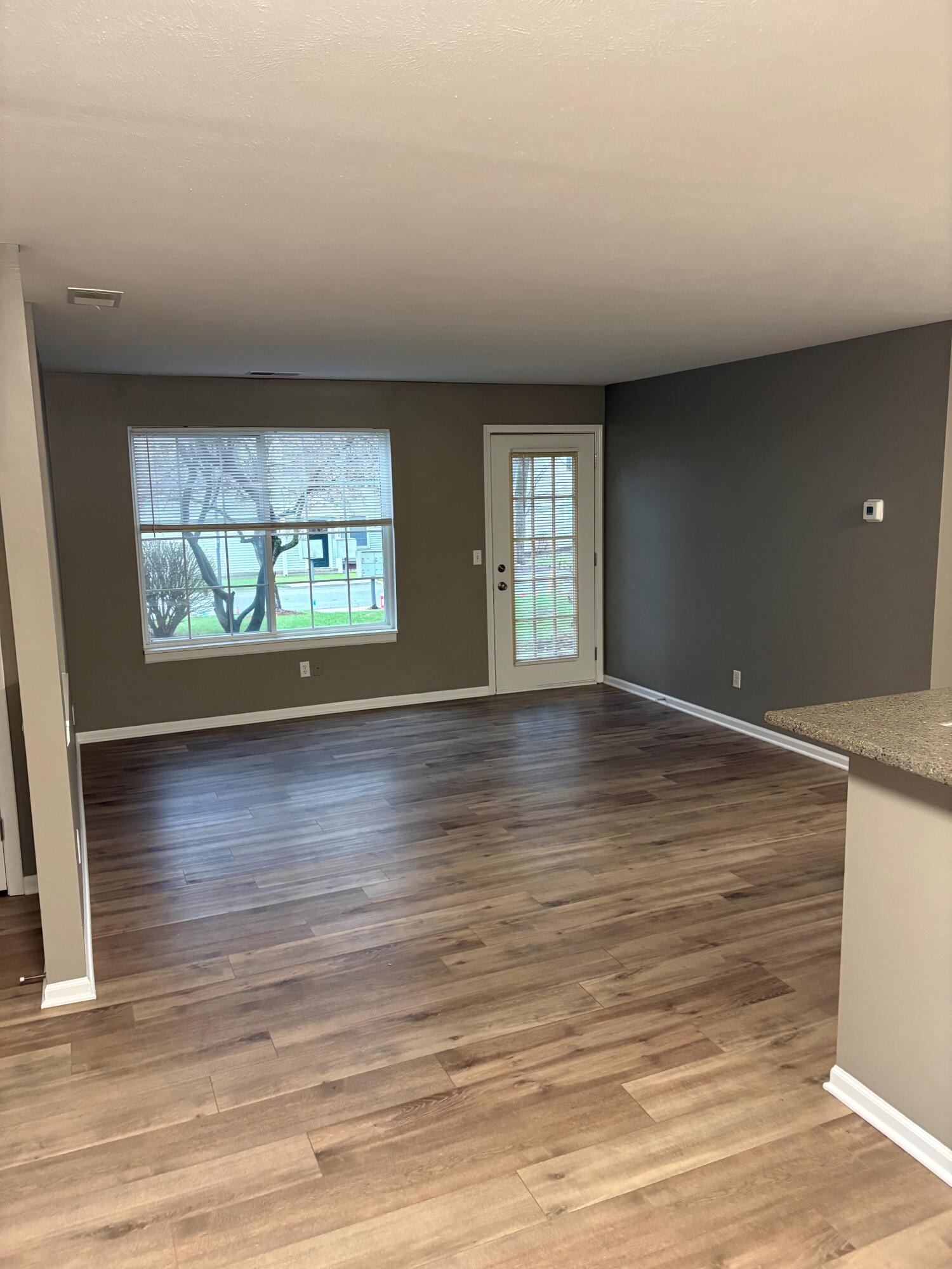 219 Hunters Lane NE Rockford MI 49341
